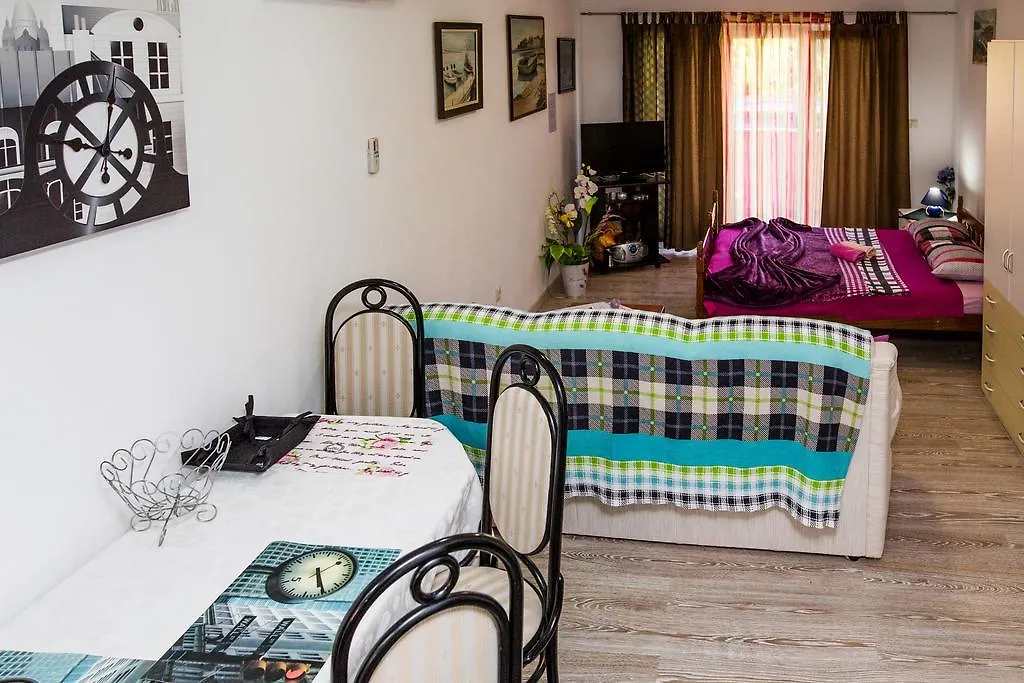 Guest House Kusen Rasopasno Croatia