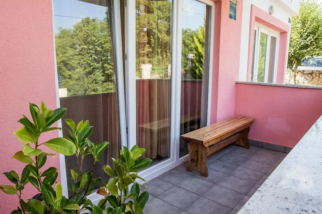 Guest House Kusen Rasopasno 3*,  Croatia