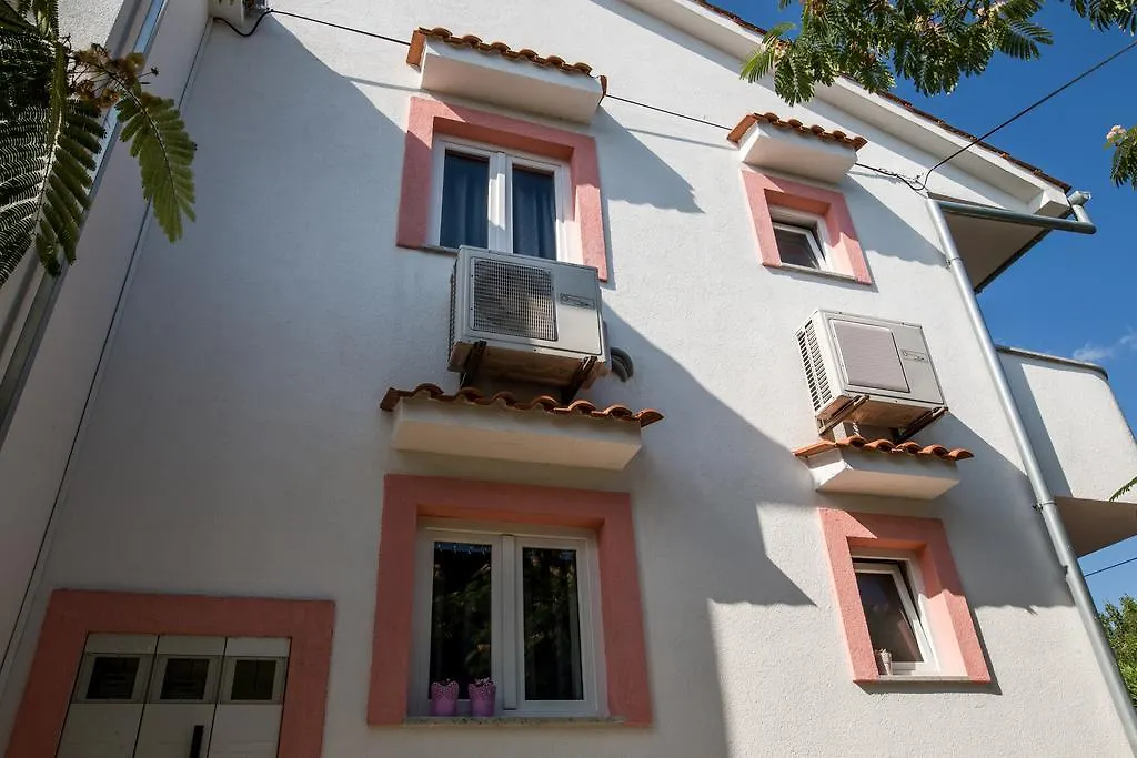 Guest House Kusen Rasopasno 3*,  Croatia