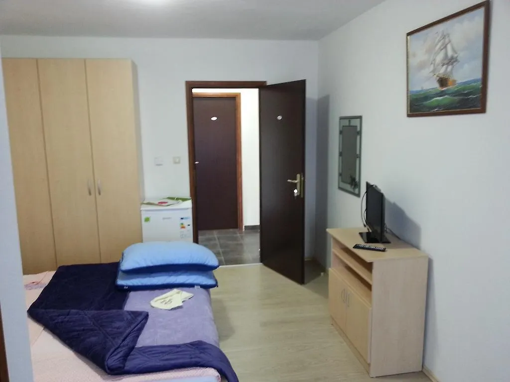 ***  Guest House Kusen Rasopasno Croatia